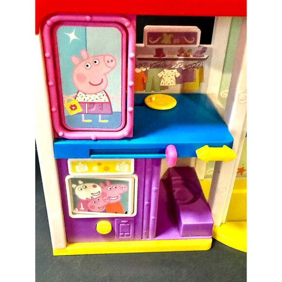 Peppa’s Shopping Mall 3 Figures Playset & helicopter elevator works! - Picture 6 of 10